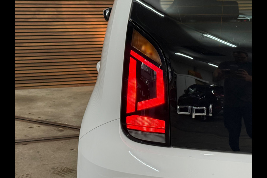 Volkswagen up! 1.0 BMT move up! 5 deurs | BTW | Airco | LED | Bluetooth
