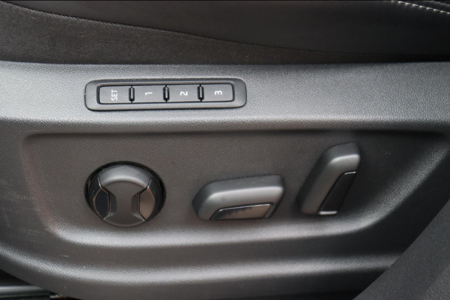 Škoda Kodiaq 1.5 TSI Business Edition Plus org.NL camera's trekhaak el.dak el.klep canton parkeerhulp Škoda Kodiaq 1.5 TSI Business Edition Plus org.NL camera's trekhaak el.dak el.klep canton parkeerhulp