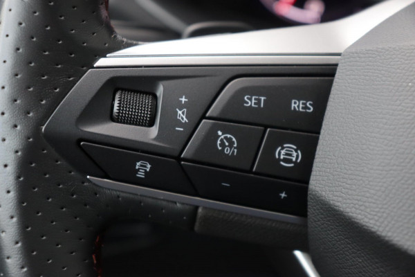 Seat Tarraco 1.5 TSI FR Business org.NL trekhaak parkeerhulp camera