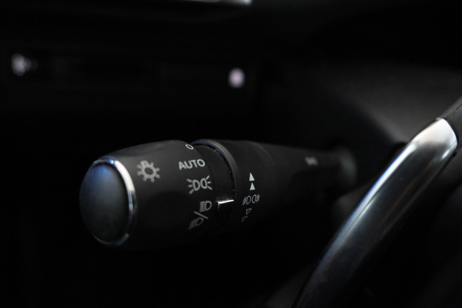 Peugeot 5008 1.2 PureTech GT-Line Avantage Automaat, 7 Pers. Volleder, Climate,