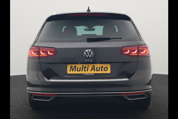 Volkswagen Passat Variant 1.4 TSI GTE Business Plug In Hybrid 218pk Dealer O.H PHEV | Trekhaak Af Fabriek | Adaptive Cruise | Alcantara Sportstoelen Massage & Verwarmd | IQ Light | Apple Carplay | Keyless | Blis | Navigatie | Virtual | DAB |