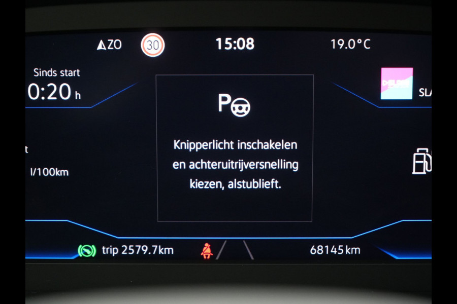Volkswagen Passat Variant 1.4 TSI GTE Business Plug In Hybrid 218pk Dealer O.H PHEV | Trekhaak Af Fabriek | Adaptive Cruise | Alcantara Sportstoelen Massage & Verwarmd | IQ Light | Apple Carplay | Keyless | Blis | Navigatie | Virtual | DAB |