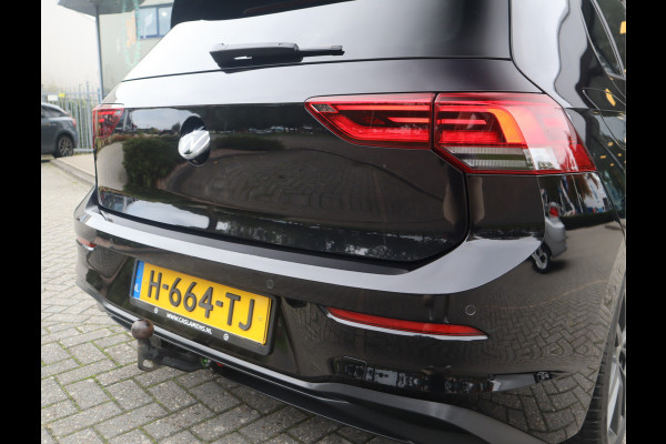 Volkswagen Golf 1.5 TSI Life Business / LED