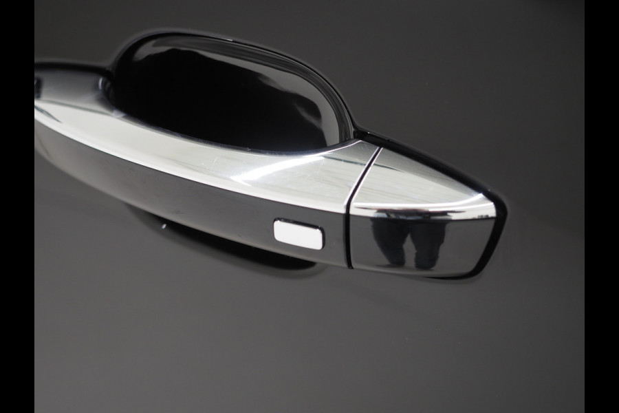 MG EHS 1.5 TGDI Luxury | Panoramadak | Adaptive Cruise | Sportstoelen | 360 | Keyless | Carplay