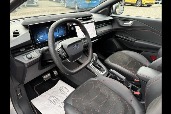 Ford Puma 1.0 EcoBoost Hybrid ST-Line X 155pk Automaat | Panoramadak | Afneembare trekhaak | Winter Pack | Adaptive cruise control | 360 graden camera | Bang&Olufsen | Elektrsiche achterklep | Matrix LED
