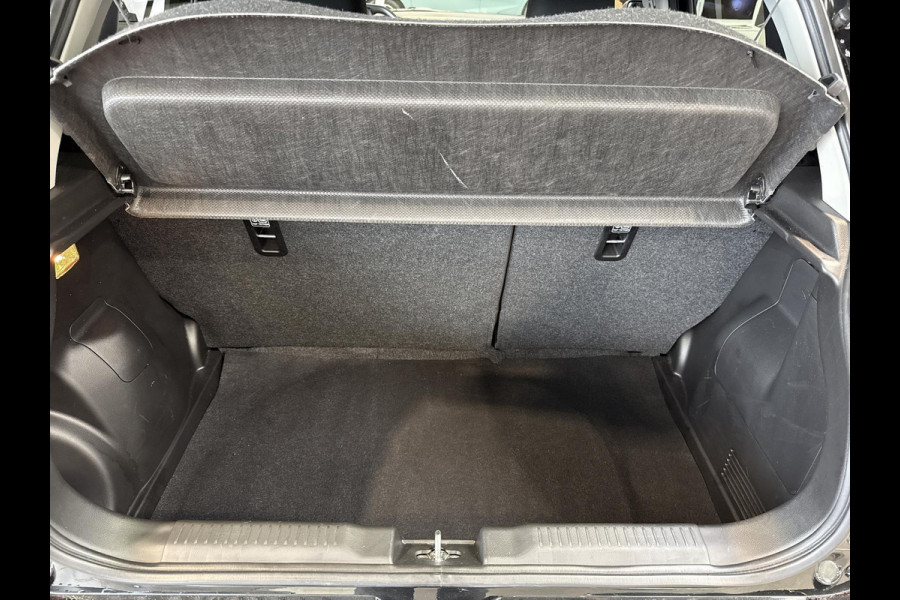 Suzuki Swift 1.2 Style Smart Hybrid | navigatie | stoelverwarming | blind-spot | LED | adaptive cuise |
