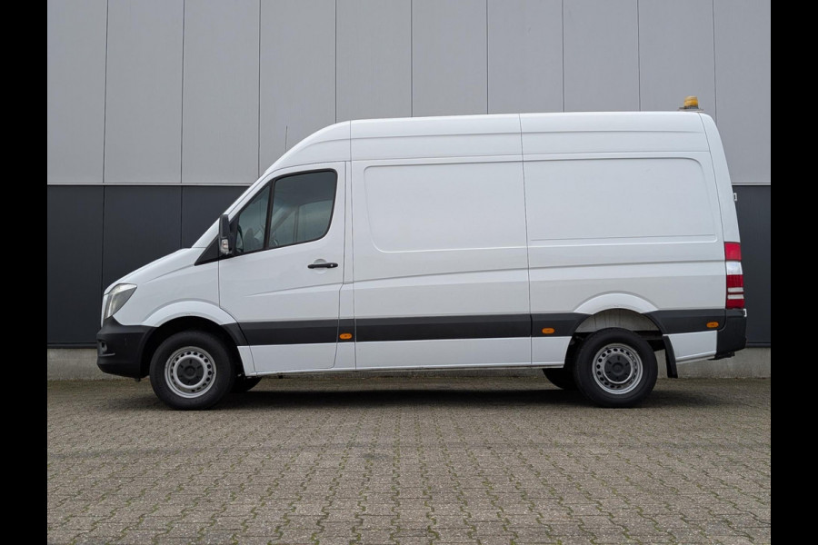 Mercedes-Benz Sprinter 316 160PK RWD 3500KG TREKHAAK AIRCO STANDKACHEL L2H2