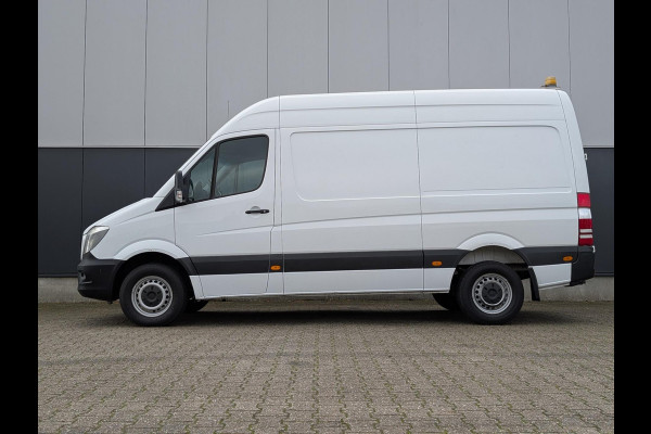 Mercedes-Benz Sprinter 316 160PK RWD 3500KG TREKHAAK AIRCO STANDKACHEL L2H2