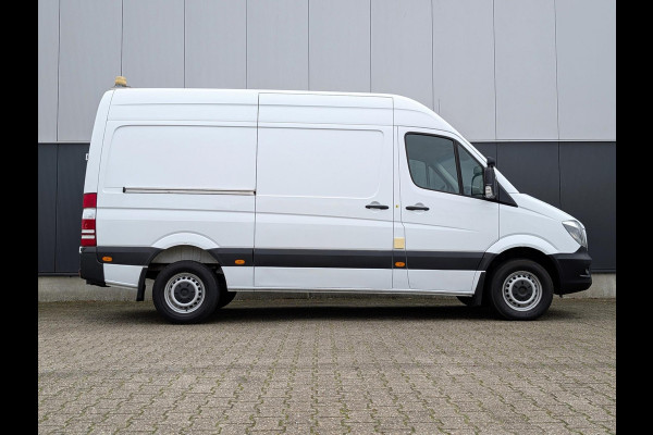Mercedes-Benz Sprinter 316 160PK RWD 3500KG TREKHAAK AIRCO STANDKACHEL L2H2