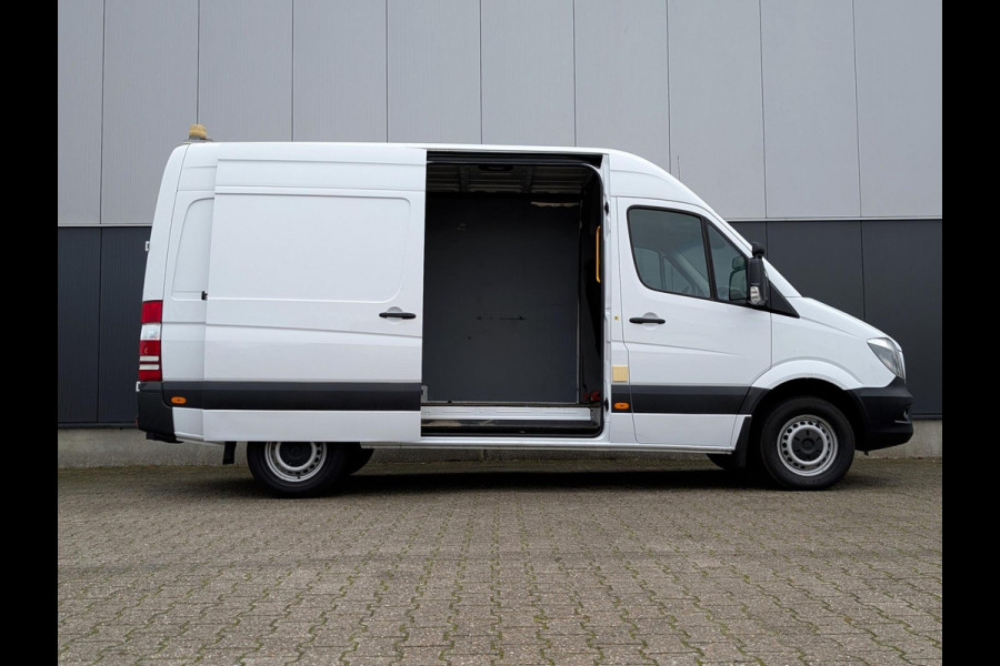 Mercedes-Benz Sprinter 316 160PK RWD 3500KG TREKHAAK AIRCO STANDKACHEL L2H2