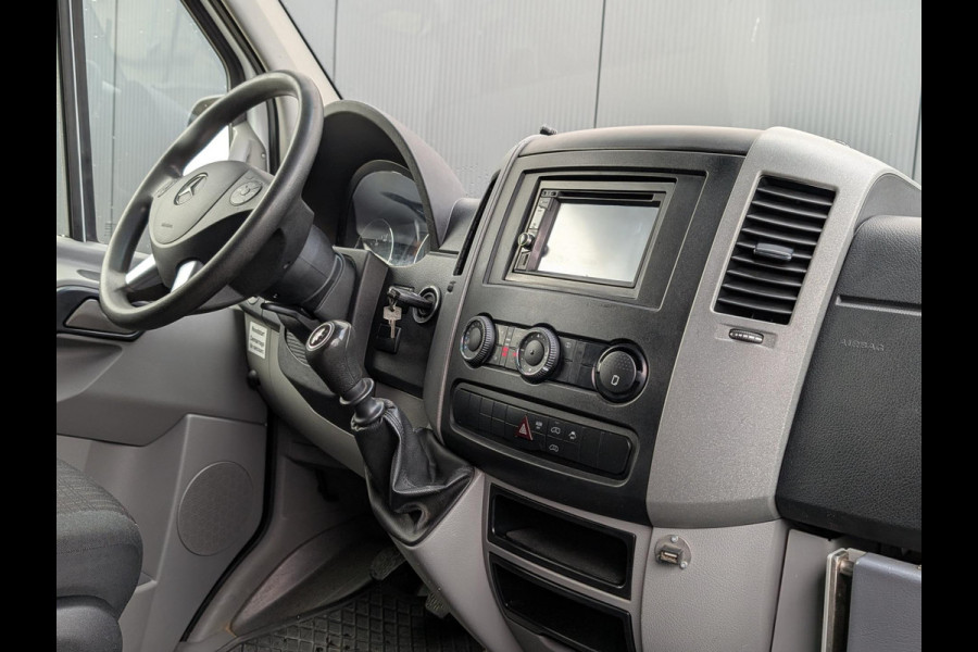 Mercedes-Benz Sprinter 316 160PK RWD 3500KG TREKHAAK AIRCO STANDKACHEL L2H2