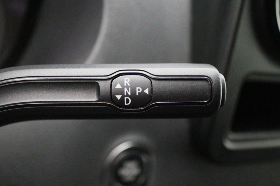 Mercedes-Benz Sprinter 317 CDI Aut. L2H1 Leer, 3-Zits, Camera, Standkachel, Apple Carplay, Cruise, DAB Mercedes-Benz Sprinter 317 CDI Aut. L2H1 Leer, 3-Zits, Camera, Standkachel, Apple Carplay, Cruise, DAB