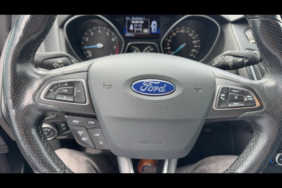 Ford FOCUS Wagon 1.0 Ecoboost ST-Line 125pk Trekhaak | Achteruitrijcamera | Winterpack | Android auto / Apple Carplay Ford FOCUS Wagon 1.0 Ecoboost ST-Line 125pk Trekhaak | Achteruitrijcamera | Winterpack | Android auto / Apple Carplay