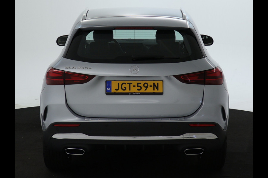 Mercedes-Benz GLA 250 e AMG Plug-In Hybride AMG Line | Dodehoek Assist | 11kW Laden | MiltiBeam Koplampen | Stuur en Stoelverwarming. Inclusief 24 maanden MB Certified garantie voor Europa.