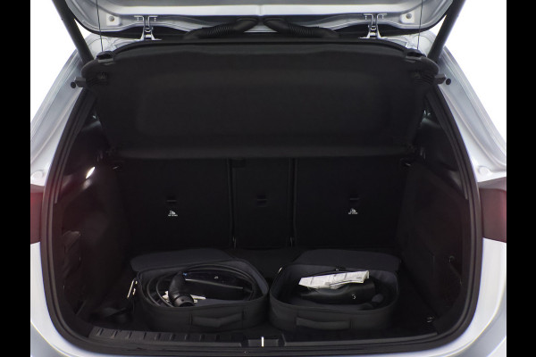 Mercedes-Benz GLA 250 e AMG Plug-In Hybride AMG Line | Dodehoek Assist | 11kW Laden | MiltiBeam Koplampen | Stuur en Stoelverwarming. Inclusief 24 maanden MB Certified garantie voor Europa.