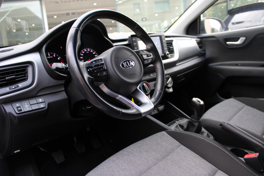 Kia Stonic 1.0 T-GDi DynamicLine | Navigatie | Camera | Carplay Kia Stonic 1.0 T-GDi DynamicLine | Navigatie | Camera | Carplay