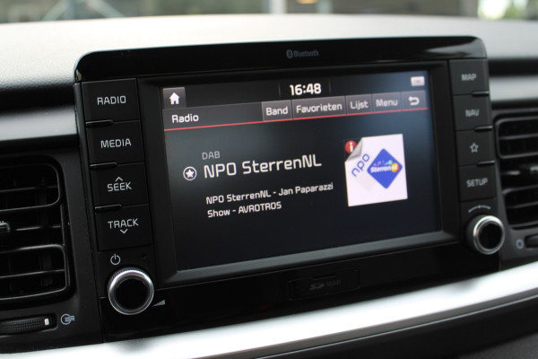 Kia Stonic 1.0 T-GDi DynamicLine | Navigatie | Camera | Carplay Kia Stonic 1.0 T-GDi DynamicLine | Navigatie | Camera | Carplay