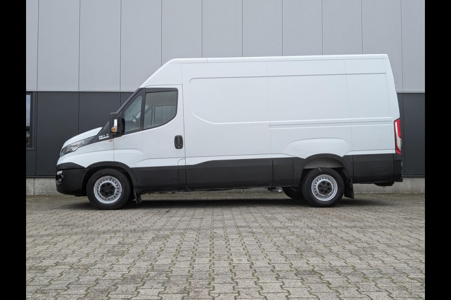 Iveco Daily 35S14V 2.3 AUTOMAAT 3500KG TREKHAAK CRUISE AIRCO NAVI