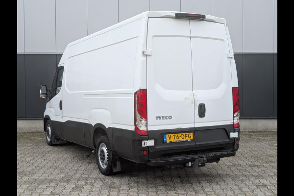 Iveco Daily 35S14V 2.3 AUTOMAAT 3500KG TREKHAAK CRUISE AIRCO NAVI