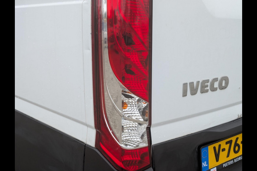 Iveco Daily 35S14V 2.3 AUTOMAAT 3500KG TREKHAAK CRUISE AIRCO NAVI
