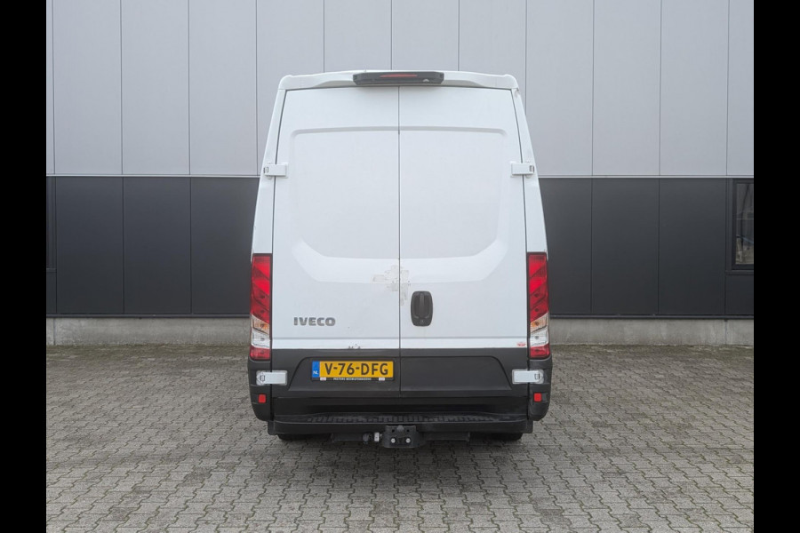 Iveco Daily 35S14V 2.3 AUTOMAAT 3500KG TREKHAAK CRUISE AIRCO NAVI