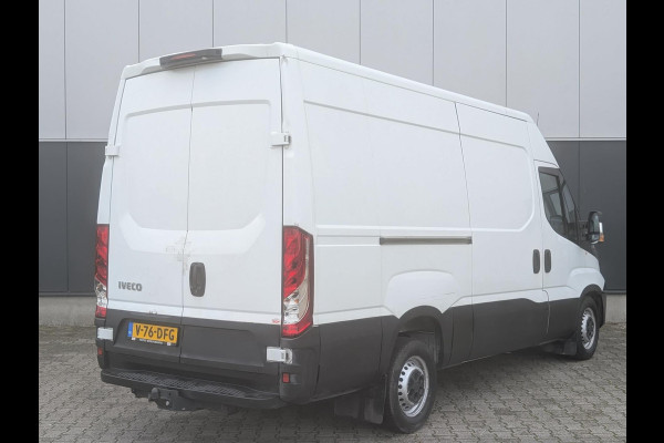 Iveco Daily 35S14V 2.3 AUTOMAAT 3500KG TREKHAAK CRUISE AIRCO NAVI