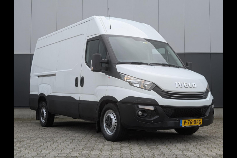 Iveco Daily 35S14V 2.3 AUTOMAAT 3500KG TREKHAAK CRUISE AIRCO NAVI