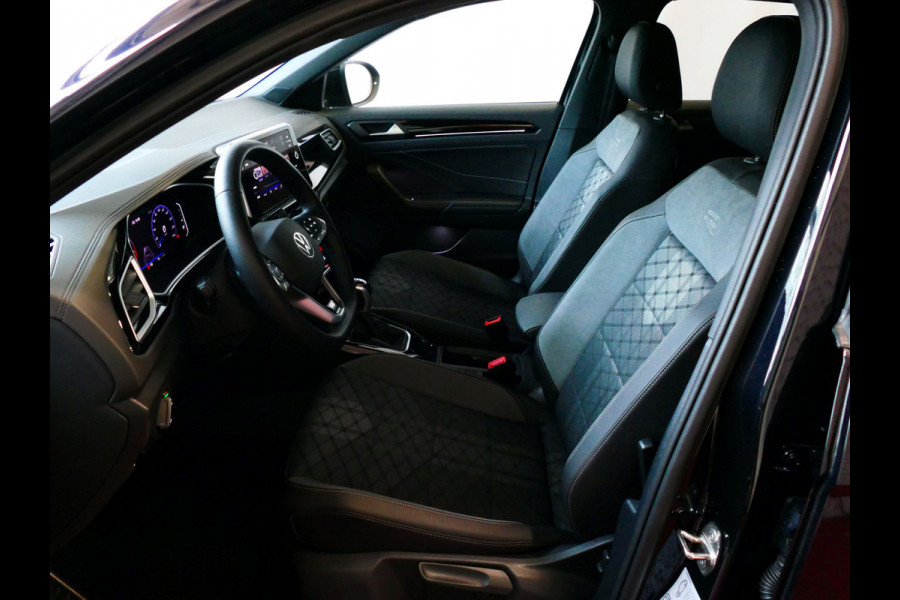 Volkswagen T-Roc ✅NIEUWE AUTO✅ 1.5 TSI 150PK R-LINE EVO IQ LIGHT ALCANTARA ELEK.KLEP CARPLAY STOEL/STUUR VERW. 18"LMV VIR.COCKPIT RLINE R LINE "Volkswagen rijden begint bij Topautos.nl – 75 topmodellen direct op voorraad!"