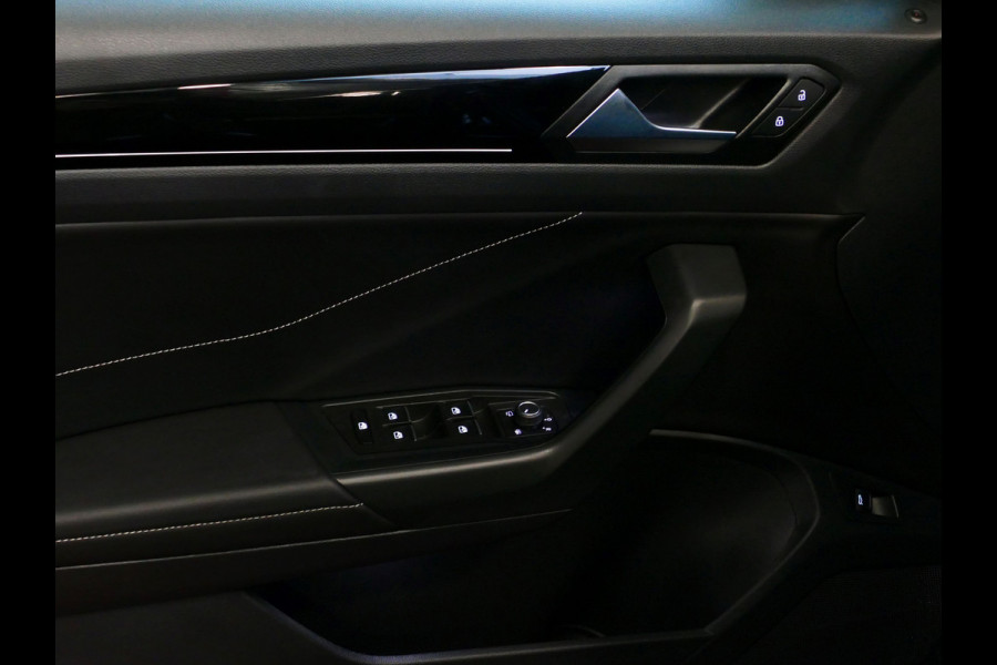 Volkswagen T-Roc ✅NIEUWE AUTO✅ 1.5 TSI 150PK R-LINE EVO IQ LIGHT ALCANTARA ELEK.KLEP CARPLAY STOEL/STUUR VERW. 18"LMV VIR.COCKPIT RLINE R LINE "Volkswagen rijden begint bij Topautos.nl – 75 topmodellen direct op voorraad!"