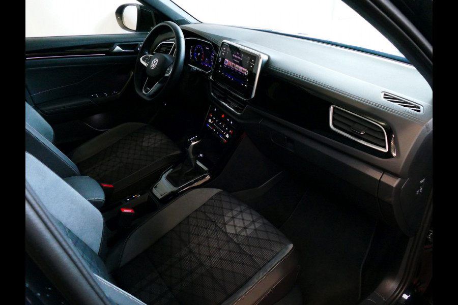 Volkswagen T-Roc ✅NIEUWE AUTO✅ 1.5 TSI 150PK R-LINE EVO IQ LIGHT ALCANTARA ELEK.KLEP CARPLAY STOEL/STUUR VERW. 18"LMV VIR.COCKPIT RLINE R LINE "Volkswagen rijden begint bij Topautos.nl – 75 topmodellen direct op voorraad!"