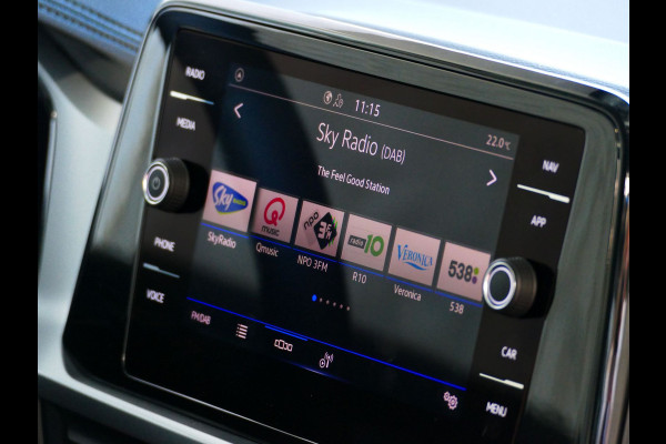 Volkswagen T-Roc ✅NIEUWE AUTO✅ 1.5 TSI 150PK R-LINE EVO IQ LIGHT ALCANTARA ELEK.KLEP CARPLAY STOEL/STUUR VERW. 18"LMV VIR.COCKPIT RLINE R LINE "Volkswagen rijden begint bij Topautos.nl – 75 topmodellen direct op voorraad!"
