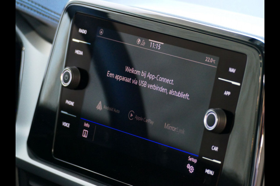 Volkswagen T-Roc ✅NIEUWE AUTO✅ 1.5 TSI 150PK R-LINE EVO IQ LIGHT ALCANTARA ELEK.KLEP CARPLAY STOEL/STUUR VERW. 18"LMV VIR.COCKPIT RLINE R LINE "Volkswagen rijden begint bij Topautos.nl – 75 topmodellen direct op voorraad!"
