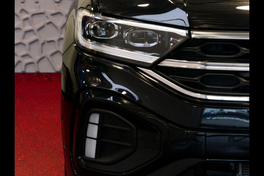 Volkswagen T-Roc ✅NIEUWE AUTO✅ 1.5 TSI 150PK R-LINE EVO IQ LIGHT ALCANTARA ELEK.KLEP CARPLAY STOEL/STUUR VERW. 18"LMV VIR.COCKPIT RLINE R LINE "Volkswagen rijden begint bij Topautos.nl – 75 topmodellen direct op voorraad!"