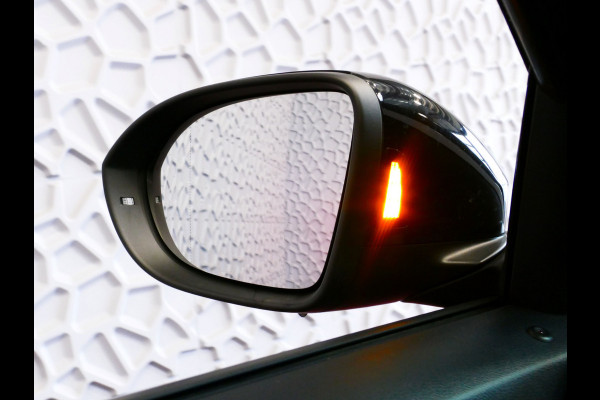 Volkswagen T-Roc ✅NIEUWE AUTO✅ 1.5 TSI 150PK R-LINE EVO IQ LIGHT ALCANTARA ELEK.KLEP CARPLAY STOEL/STUUR VERW. 18"LMV VIR.COCKPIT RLINE R LINE "Volkswagen rijden begint bij Topautos.nl – 75 topmodellen direct op voorraad!"