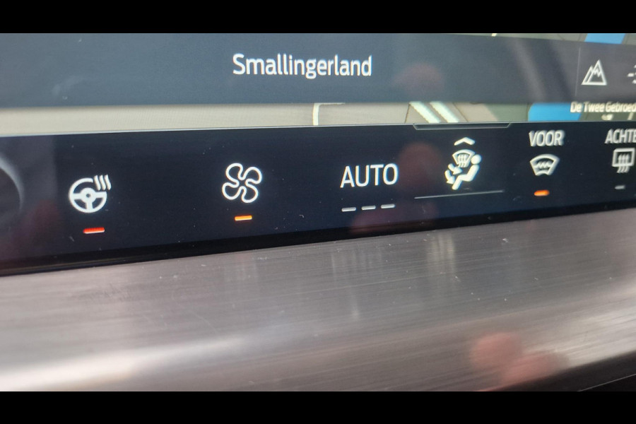 Ford FOCUS Wagon 1.0 EcoBoost Hybrid Titanium X AGR stoelen | 12 inch Touchscreen | Draadloos Android Auto / Apple Carplay | Camera achter |