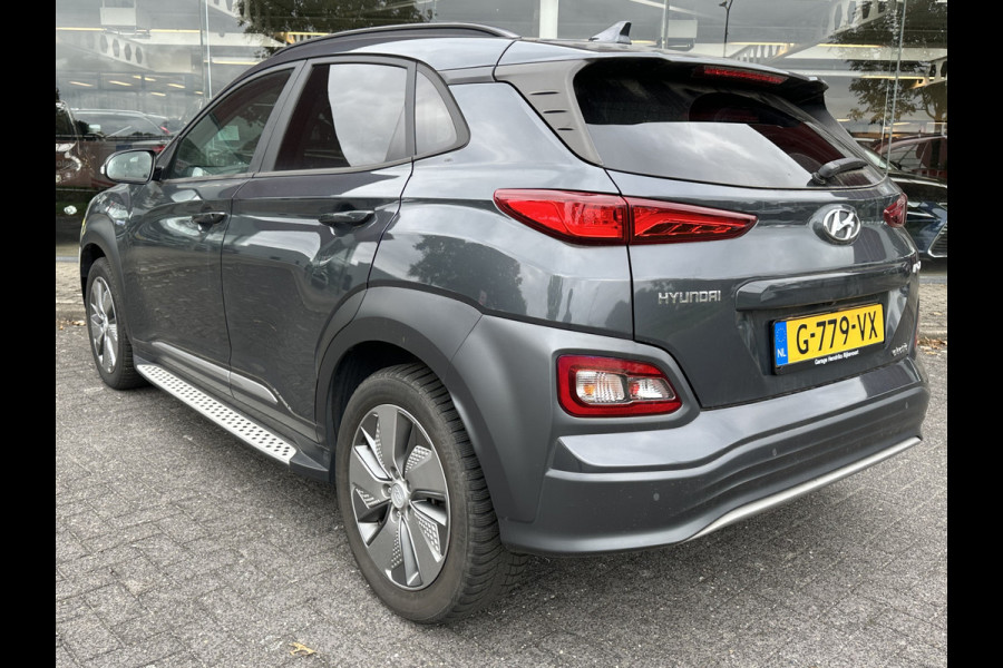 Hyundai Kona EV Premium 64 kWh | SOH 97.4 % | Leder | LED | Adaptive CC | Camera | Side-Steps | (occasion)