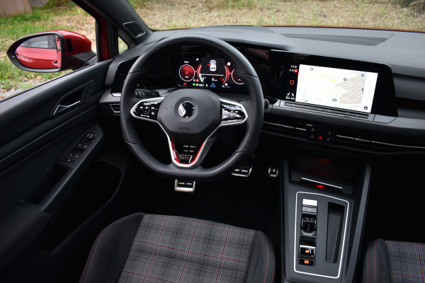 Volkswagen Golf GTI 2.0 TSI 245PK DSG GTI-SPORT HARMANN-KARDON/IQ-LIGHT/PANORAMADAK