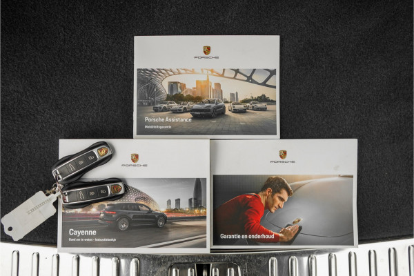 Porsche Cayenne Coupé 3.0 E-Hybrid Sport Design Sport Chrono 4WS Bose 21"