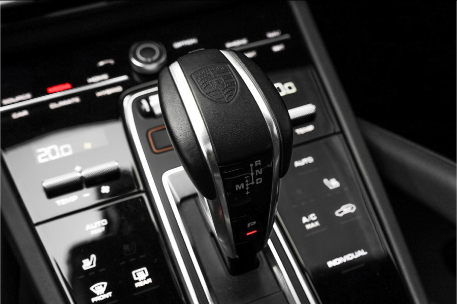 Porsche Cayenne Coupé 3.0 E-Hybrid Sport Design Sport Chrono 4WS Bose 21"