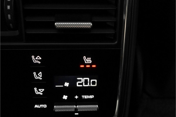 Porsche Cayenne Coupé 3.0 E-Hybrid Sport Design Sport Chrono 4WS Bose 21"