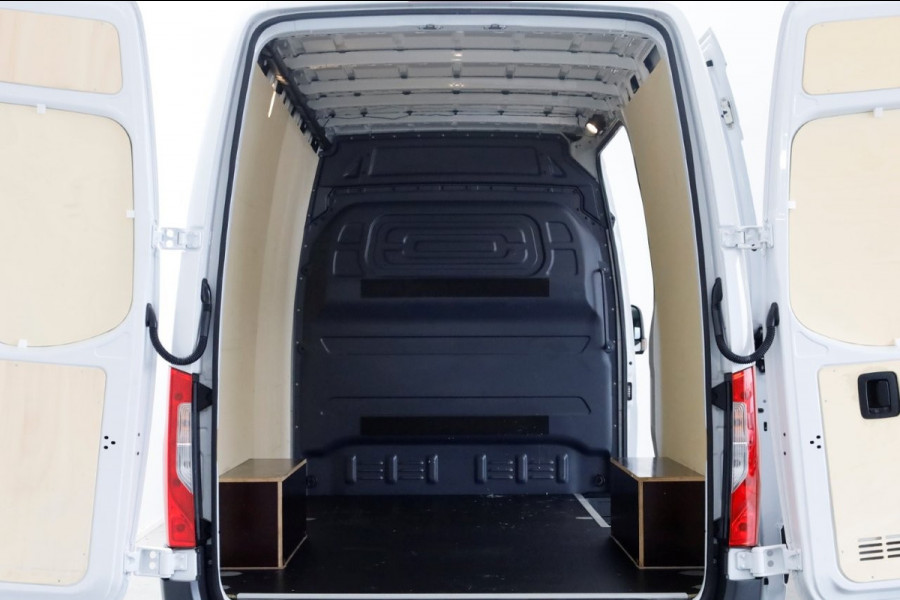 Mercedes-Benz Sprinter 311 CDI 115pk RWD L2H2 Airco/Navi/Camera 07-2024