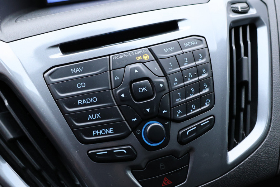 Ford Transit Custom 290 2.0 TDCI 170 PK L2H1 Limited DC | Navigatie | Camera | Stoelverwarming | PDC V+A | Trekhaak | Airco | 5-Zitter | Trekhaak | Nieuwe Turbo | Nieuwe APK | NAP Logisch