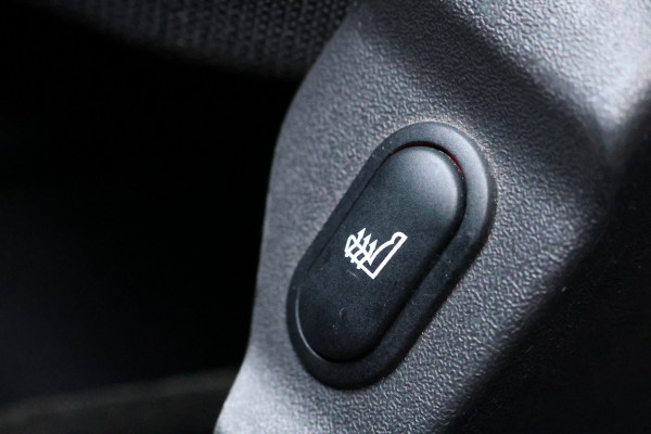 Ford Transit Custom 290 2.0 TDCI 170 PK L2H1 Limited DC | Navigatie | Camera | Stoelverwarming | PDC V+A | Trekhaak | Airco | 5-Zitter | Trekhaak | Nieuwe Turbo | Nieuwe APK | NAP Logisch