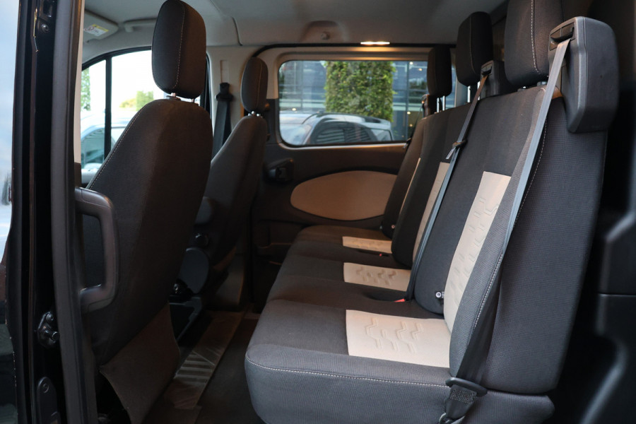 Ford Transit Custom 290 2.0 TDCI 170 PK L2H1 Limited DC | Navigatie | Camera | Stoelverwarming | PDC V+A | Trekhaak | Airco | 5-Zitter | Trekhaak | Nieuwe Turbo | Nieuwe APK | NAP Logisch