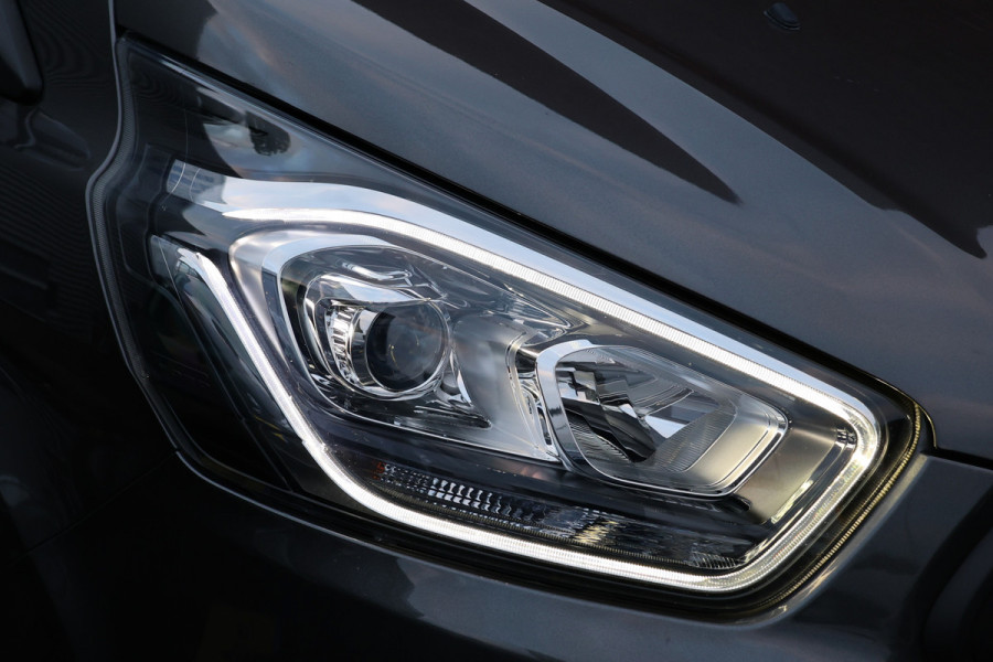 Ford Transit Custom 300 2.0 TDCI L2H1 170 PK Raptor Edition DC | CarPlay | Camera | Navigatie | Stoelverwarming | Trekhaak | L+R Schuifdeur | PDC V+A | MF Stuur | Dubbel cabine | 5-Zitter | Nieuwe APK | NAP Logisch