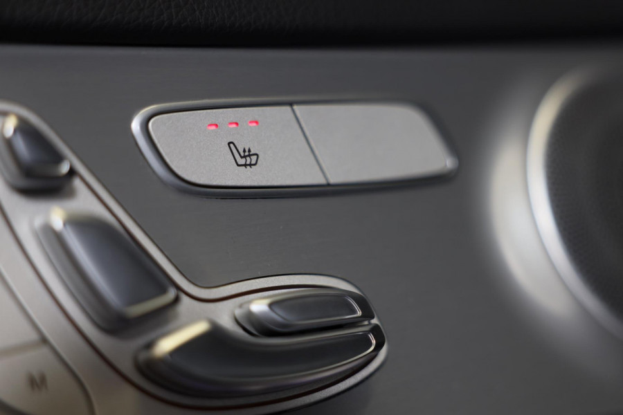 Mercedes-Benz GLC 200 AMG 63 Look / Designo Interieur / Elek Stoelen / Memory / Leder / Open Pano / 360 Camera / 21 Inch Mercedes-Benz GLC 200 AMG 63 Look / Designo Interieur / Elek Stoelen / Memory / Leder / Open Pano / 360 Camera / 21 Inch