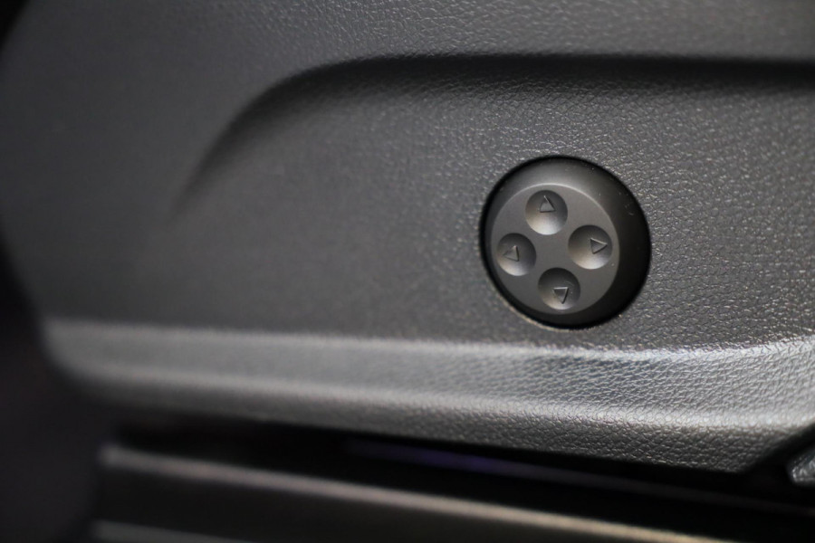 Mercedes-Benz GLC 200 AMG 63 Look / Designo Interieur / Elek Stoelen / Memory / Leder / Open Pano / 360 Camera / 21 Inch Mercedes-Benz GLC 200 AMG 63 Look / Designo Interieur / Elek Stoelen / Memory / Leder / Open Pano / 360 Camera / 21 Inch