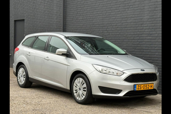 Ford FOCUS Wagon 1.0 Lease Edition AIRCO | CRUISE | NAVI | PDC | NWE APK Ford FOCUS Wagon 1.0 Lease Edition AIRCO | CRUISE | NAVI | PDC | NWE APK