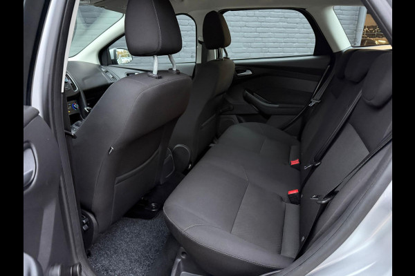 Ford FOCUS Wagon 1.0 Lease Edition AIRCO | CRUISE | NAVI | PDC | NWE APK Ford FOCUS Wagon 1.0 Lease Edition AIRCO | CRUISE | NAVI | PDC | NWE APK