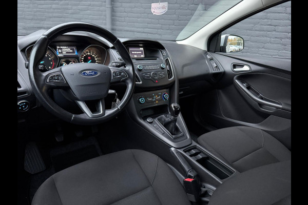 Ford FOCUS Wagon 1.0 Lease Edition AIRCO | CRUISE | NAVI | PDC | NWE APK Ford FOCUS Wagon 1.0 Lease Edition AIRCO | CRUISE | NAVI | PDC | NWE APK